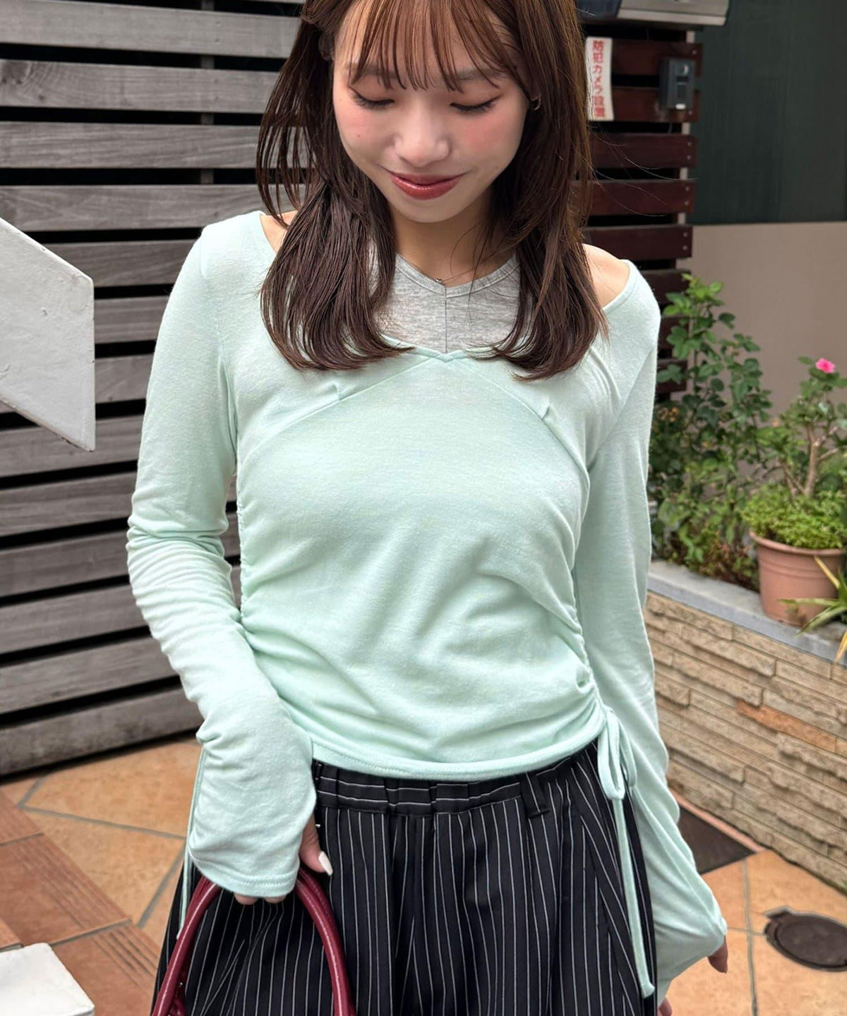 173097387