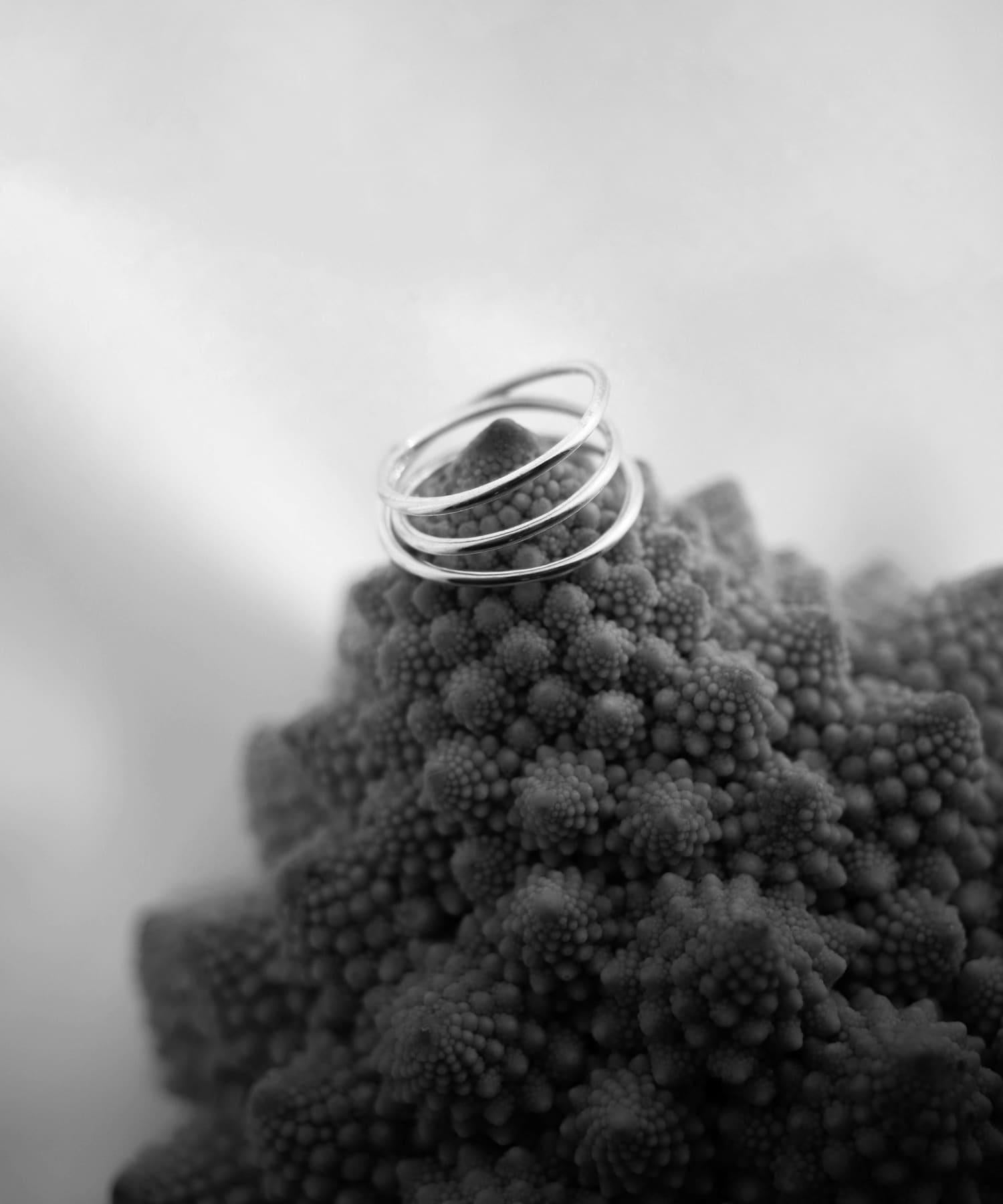166077675