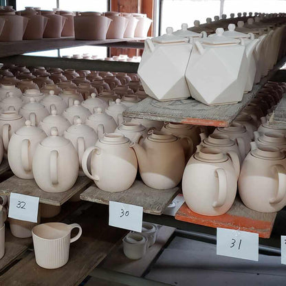 169247560
