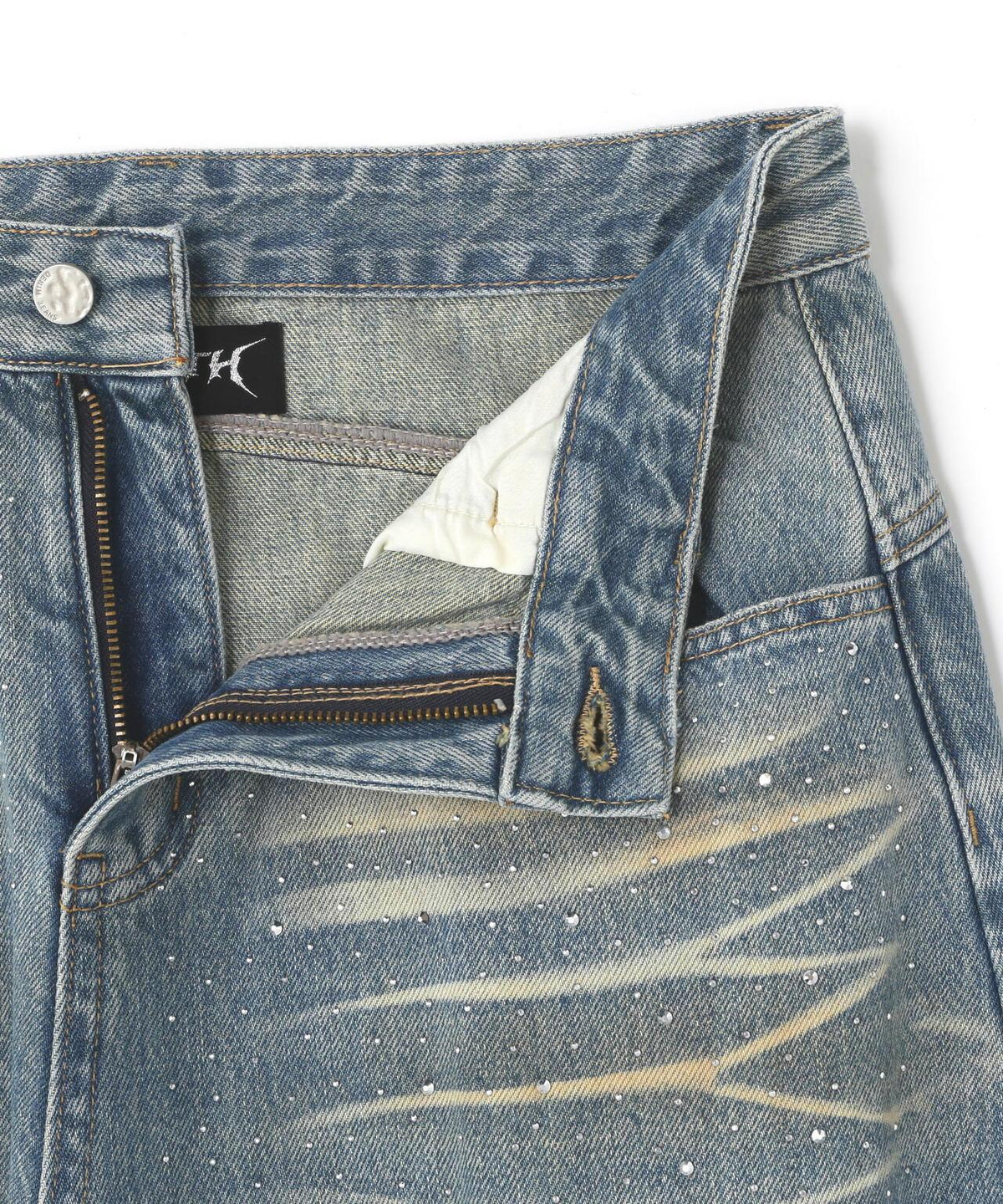 172426824