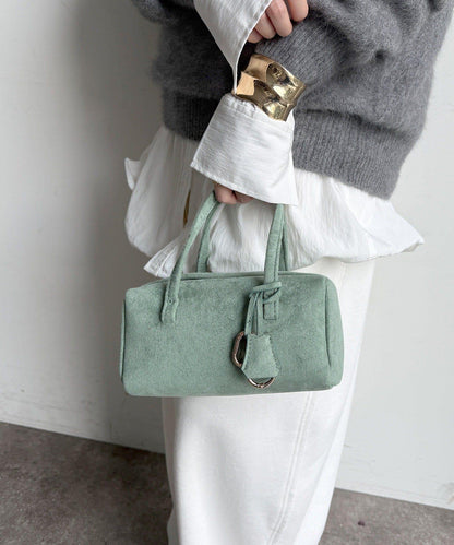 173875262