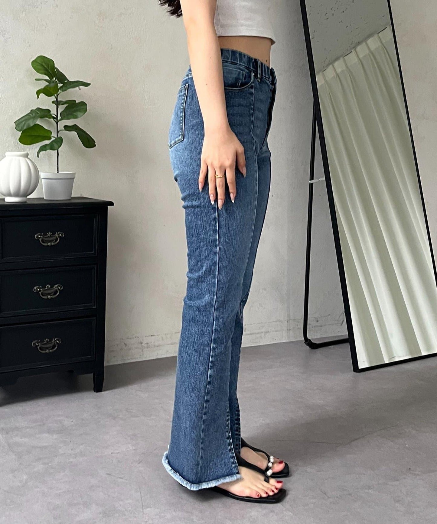 170239023