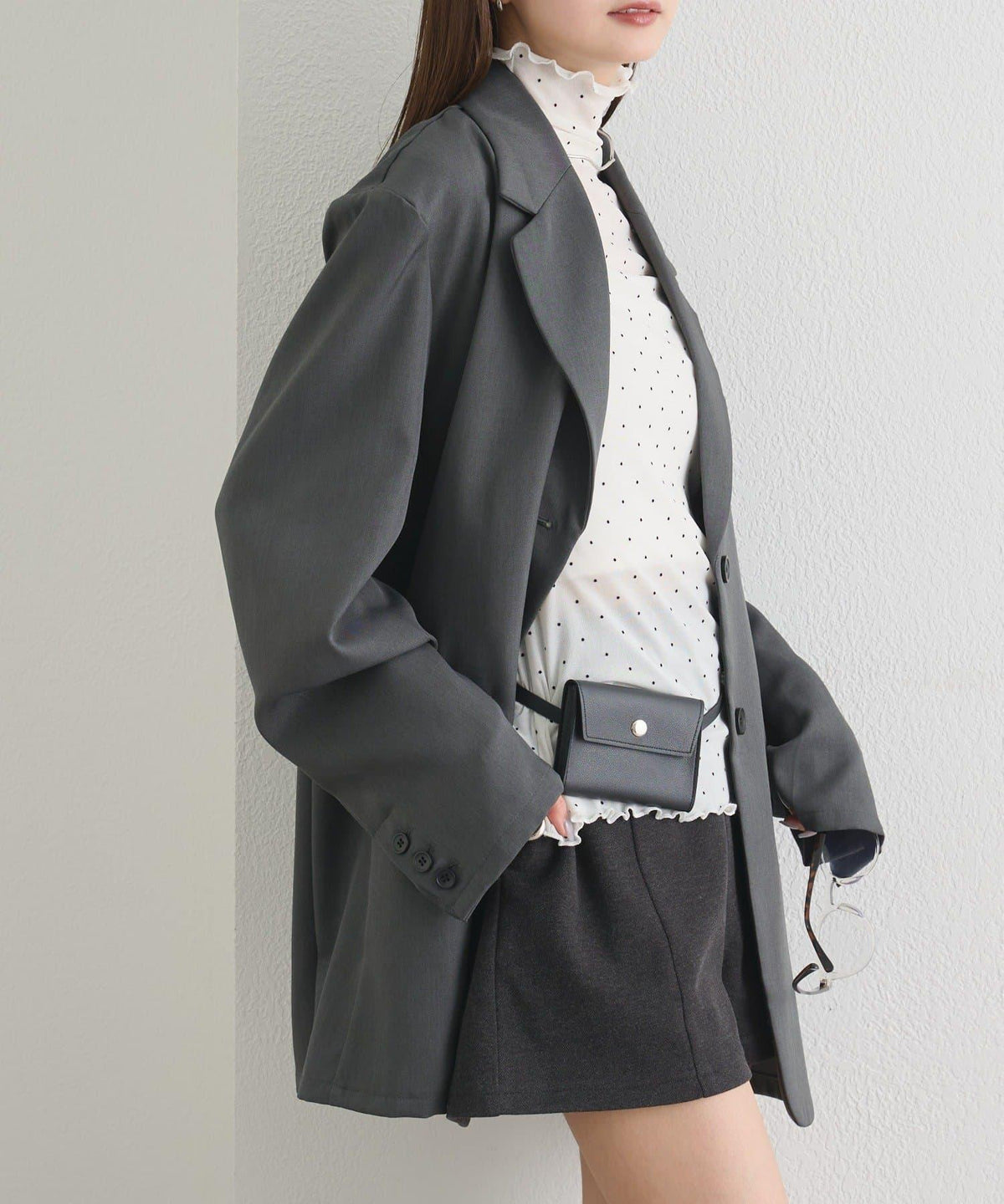 173098015