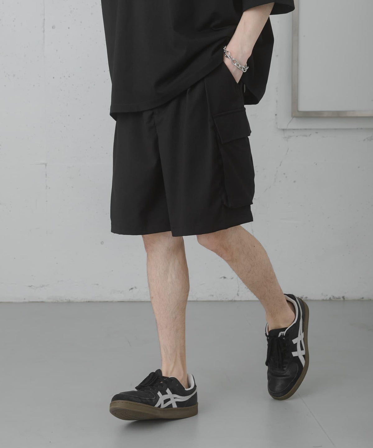 170113012