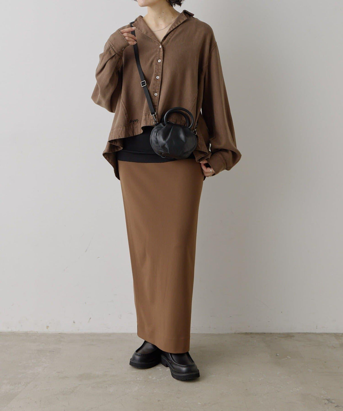 172871249