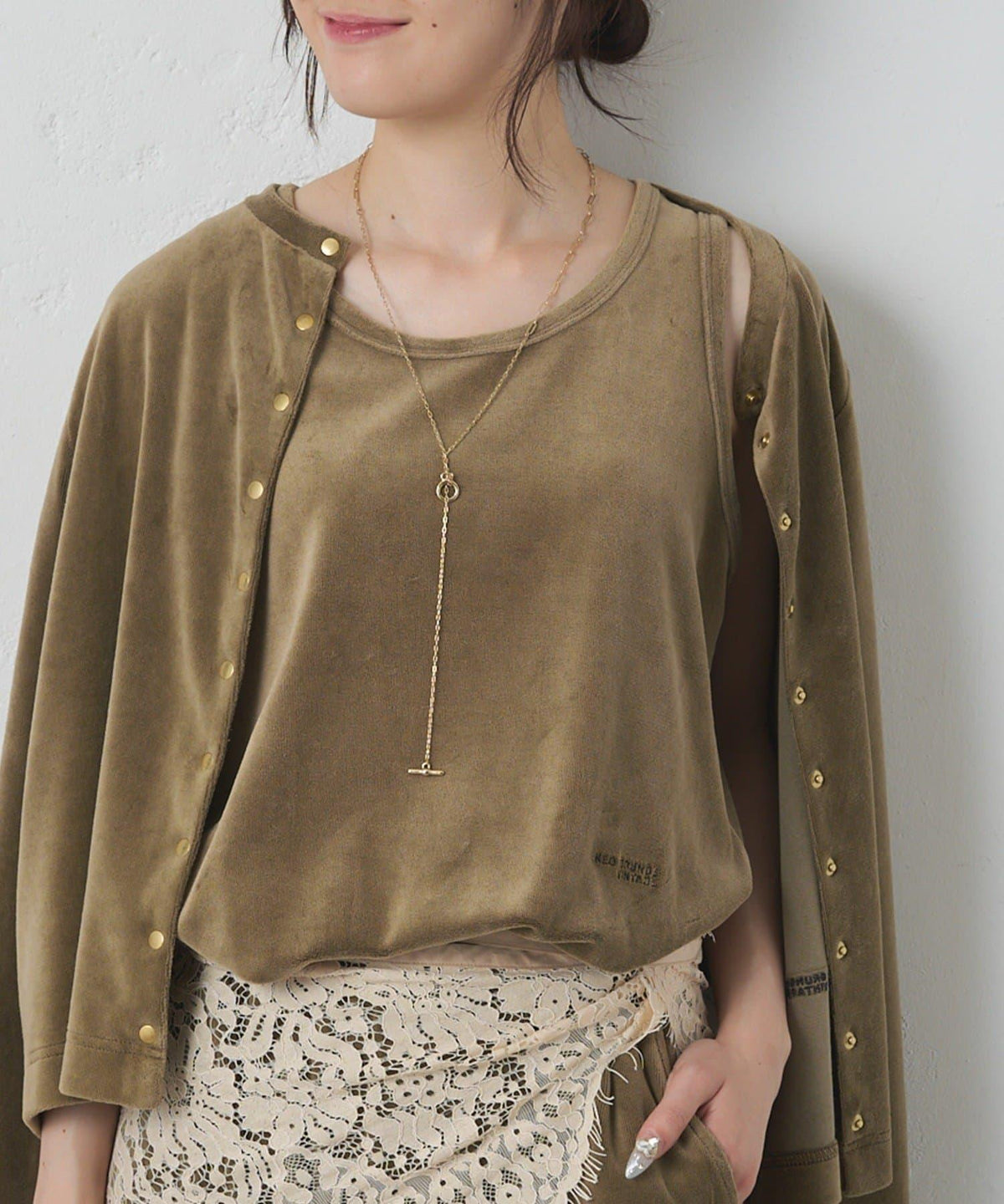 172825907