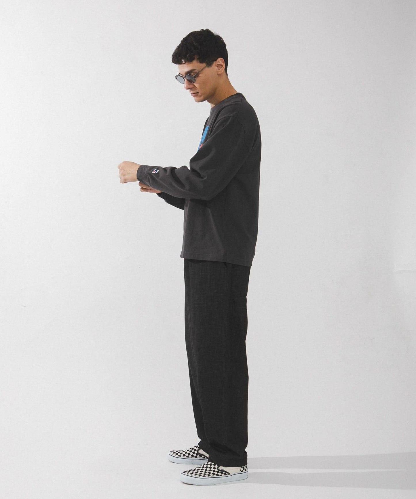 169019180