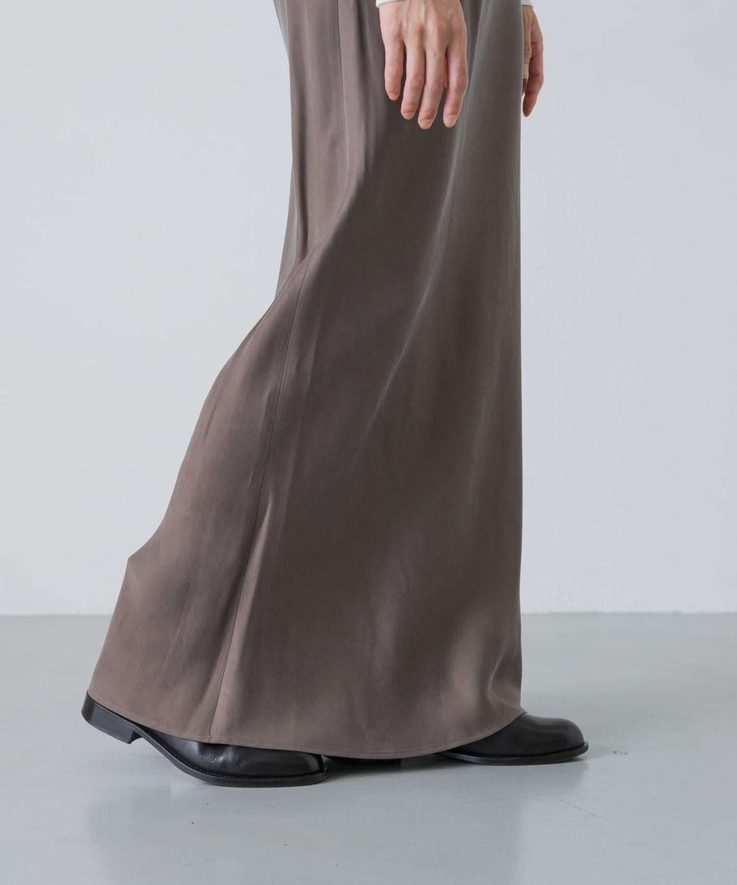 172839936