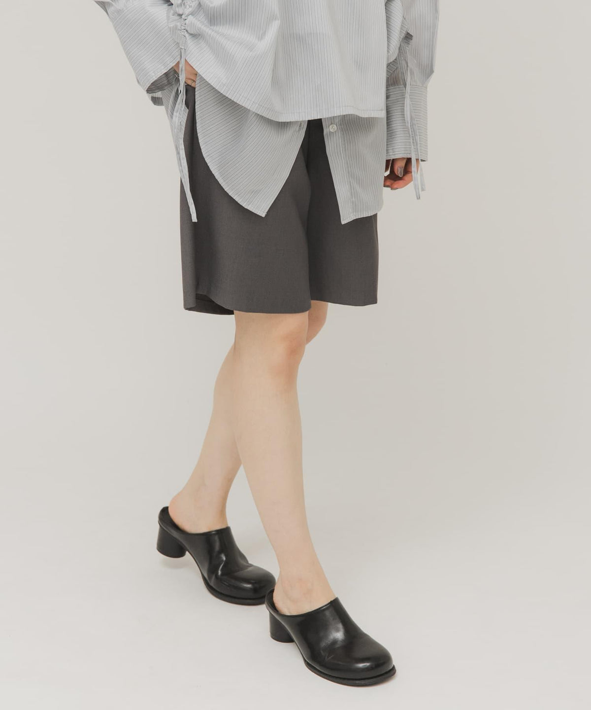 168983695