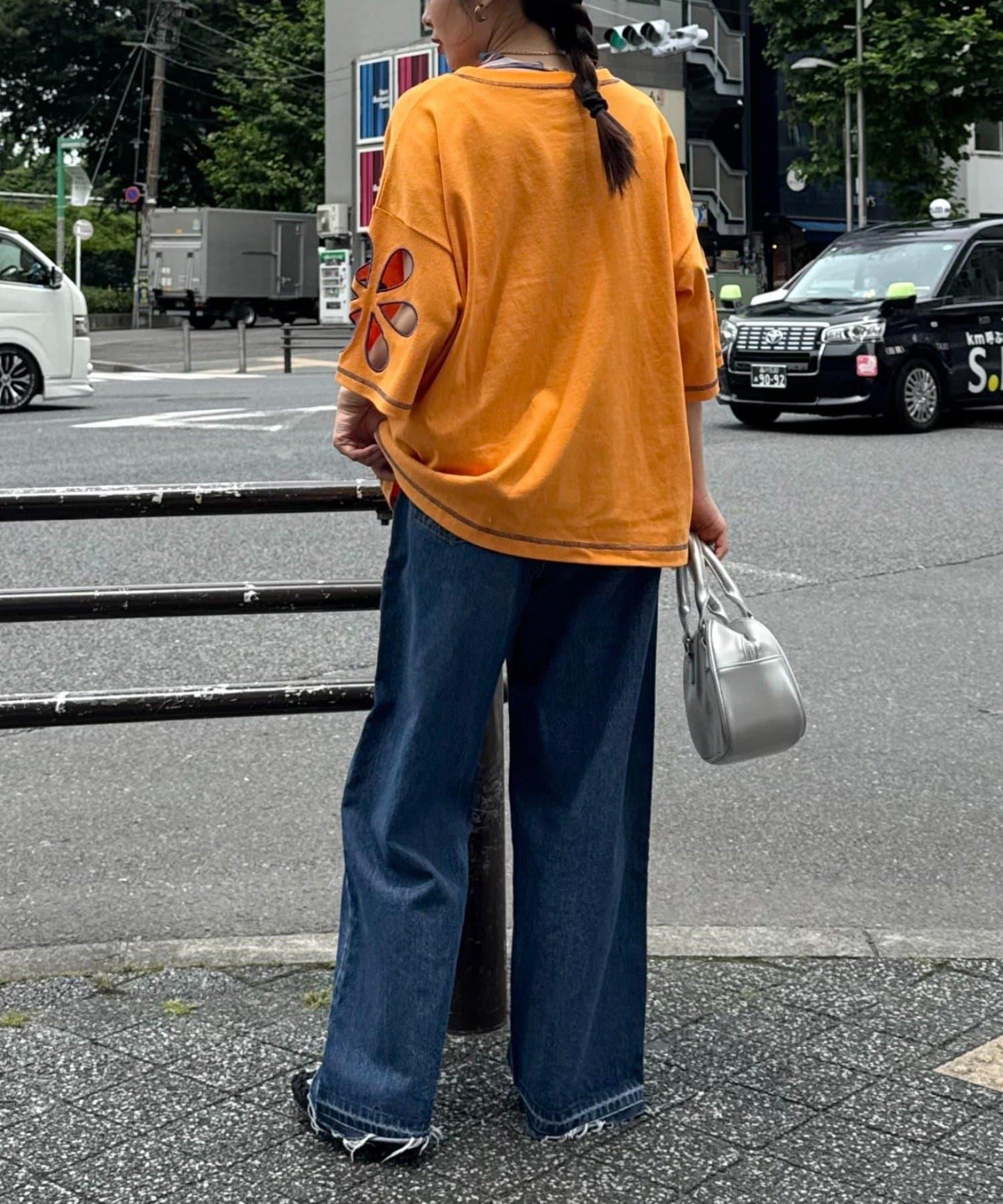 162481255