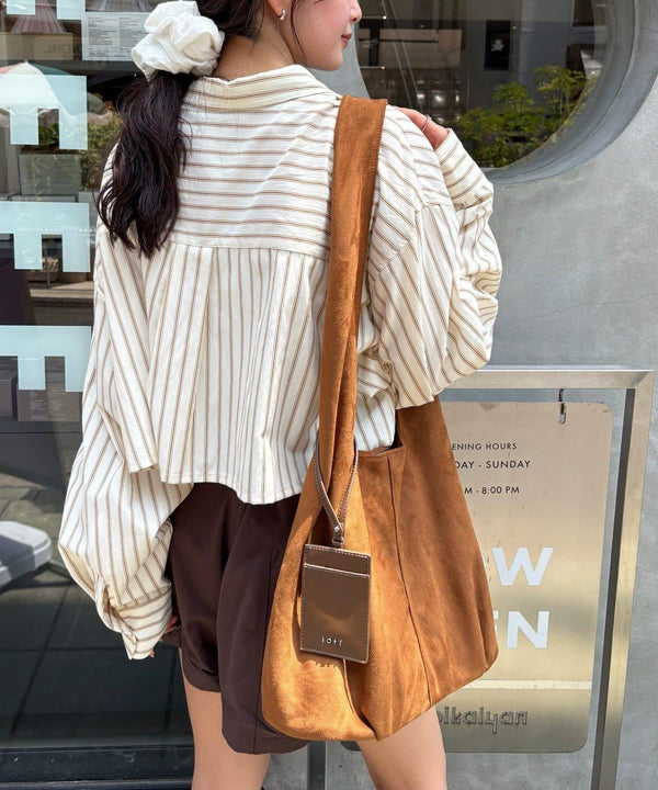 163001525