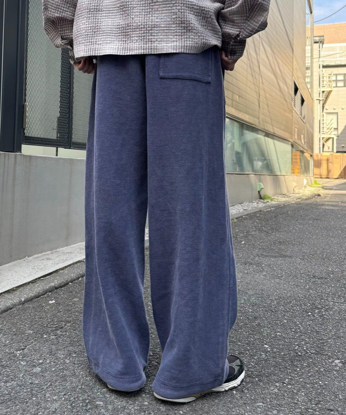 169057854