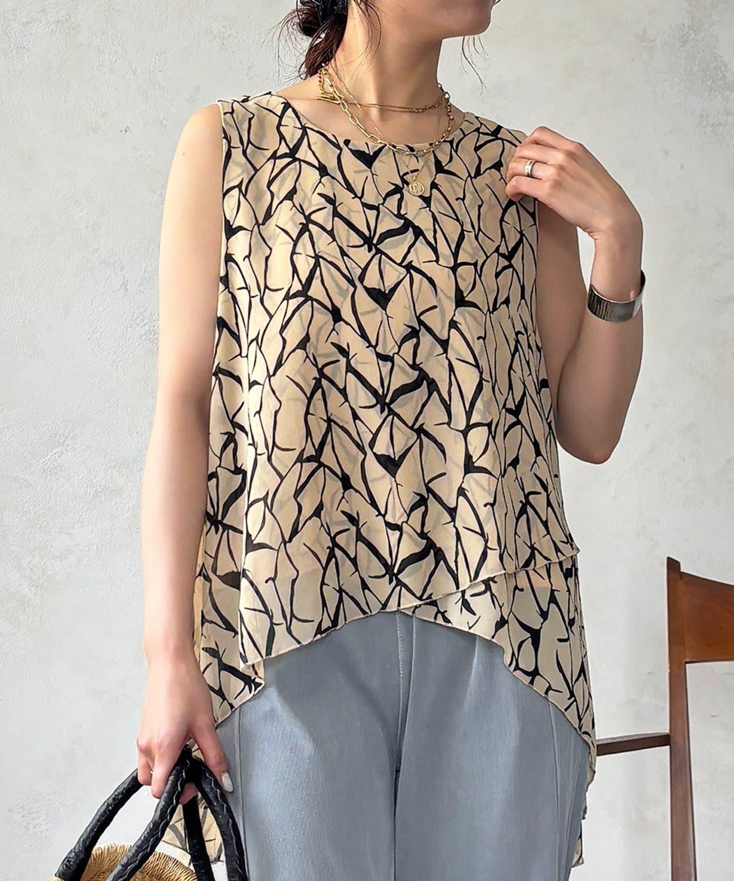 173010275