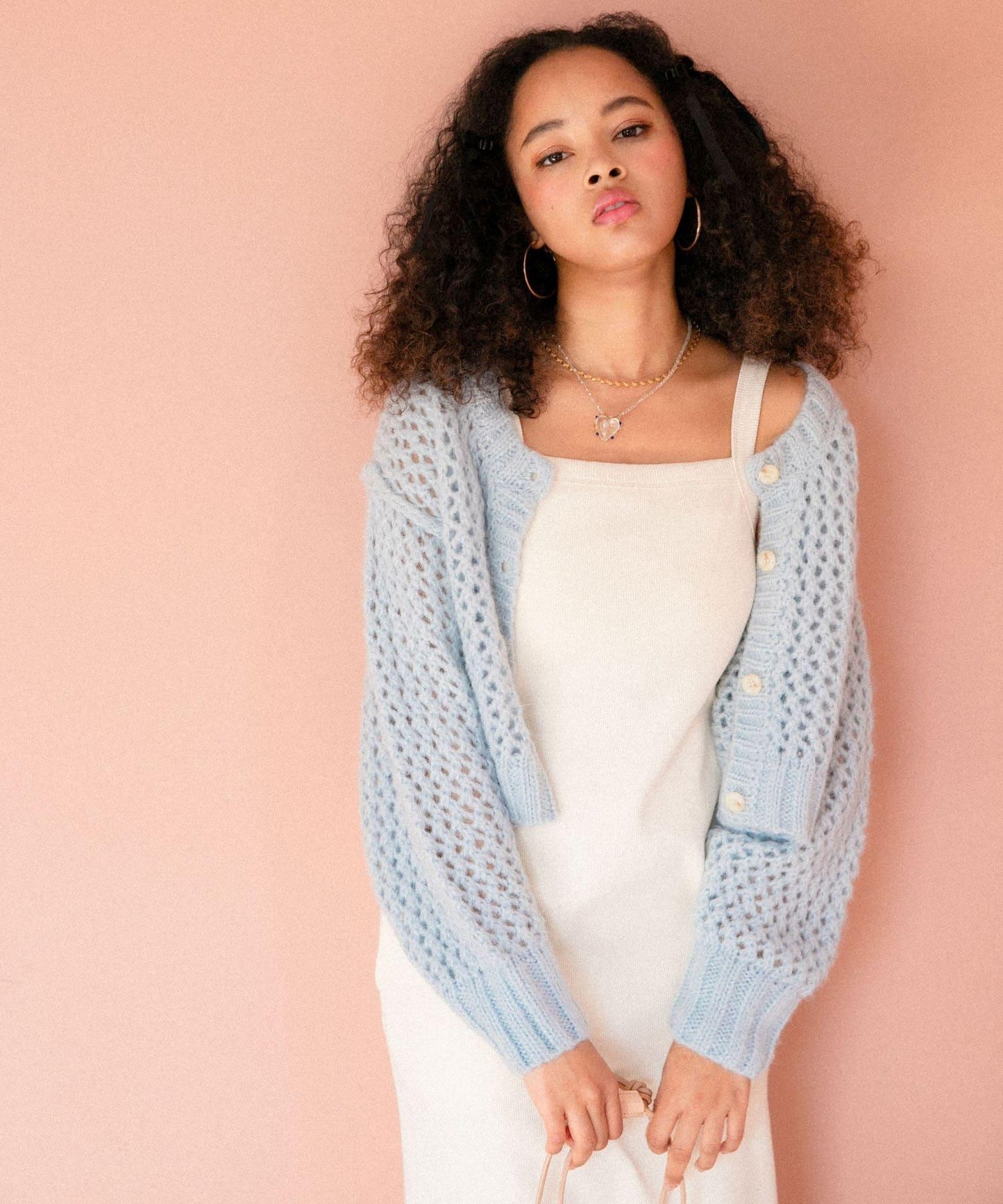 166093832