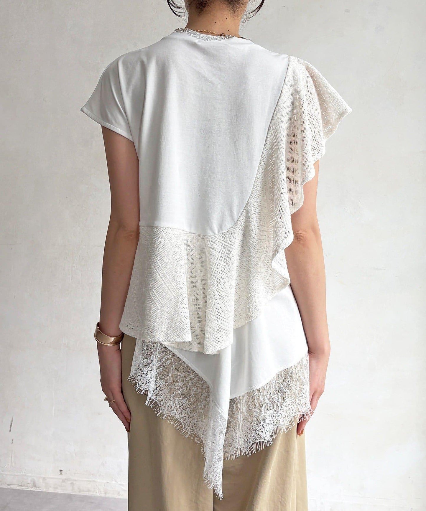 171075560