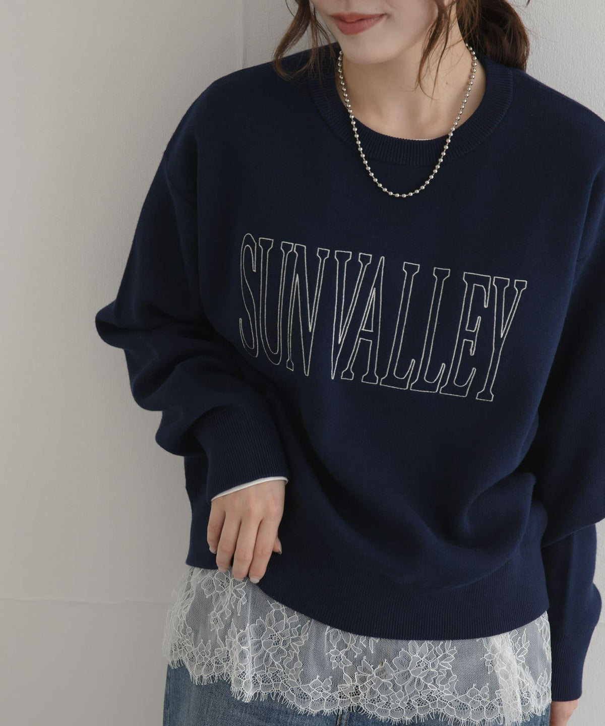 173633199