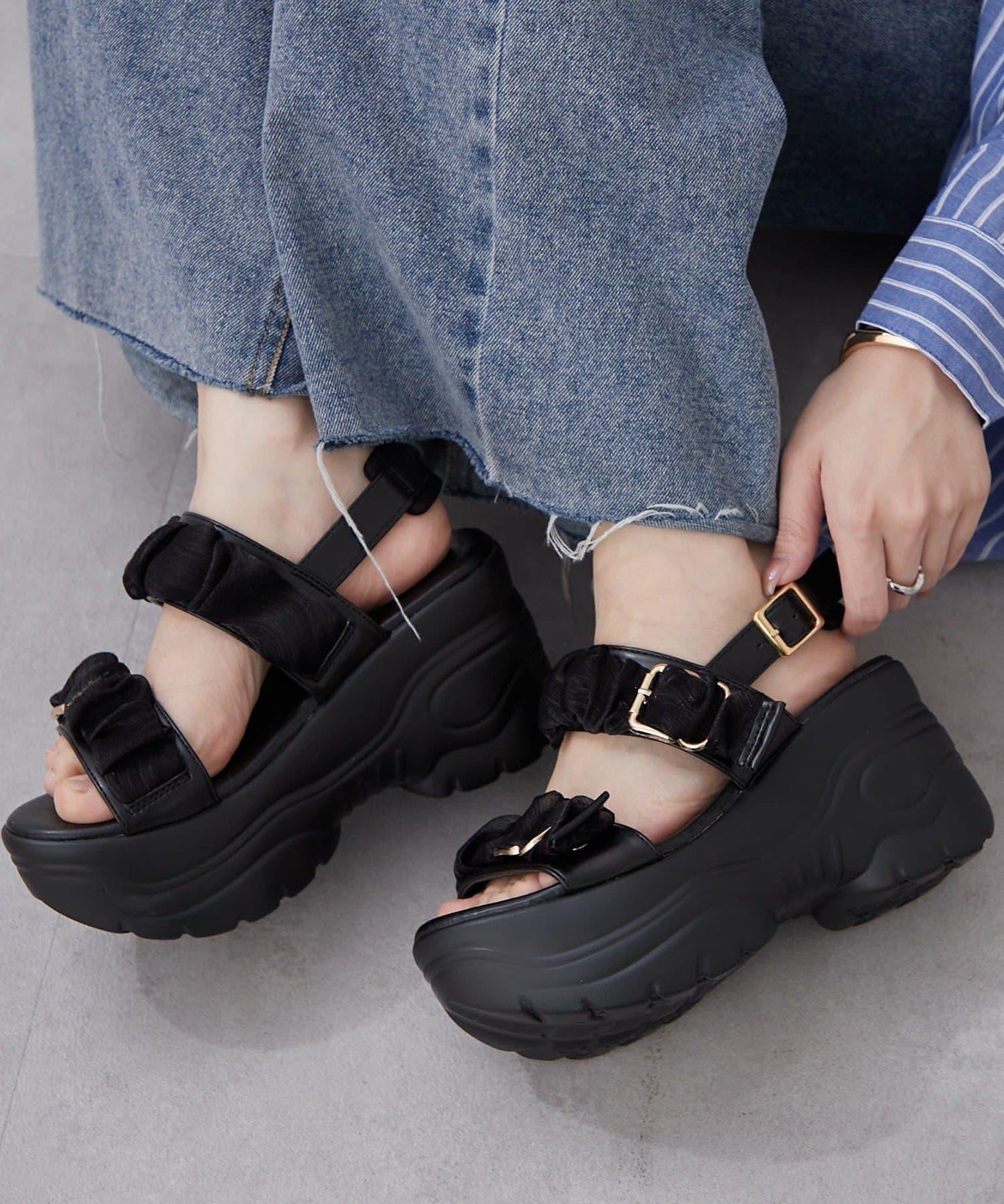 169841482