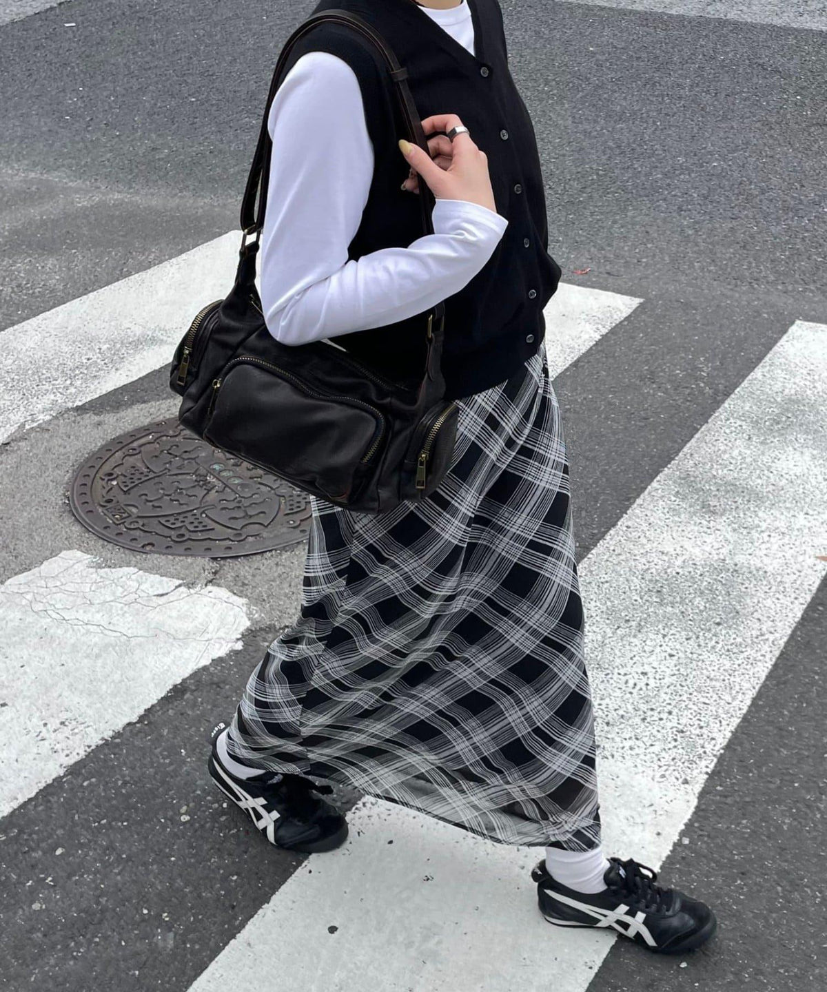 169761079