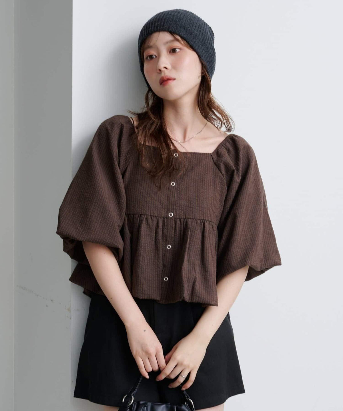 173788946