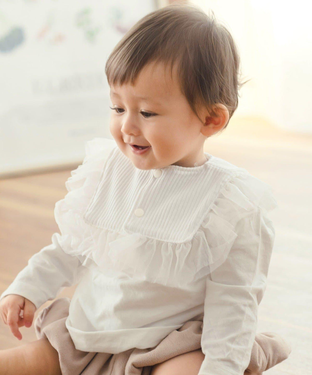 173658086