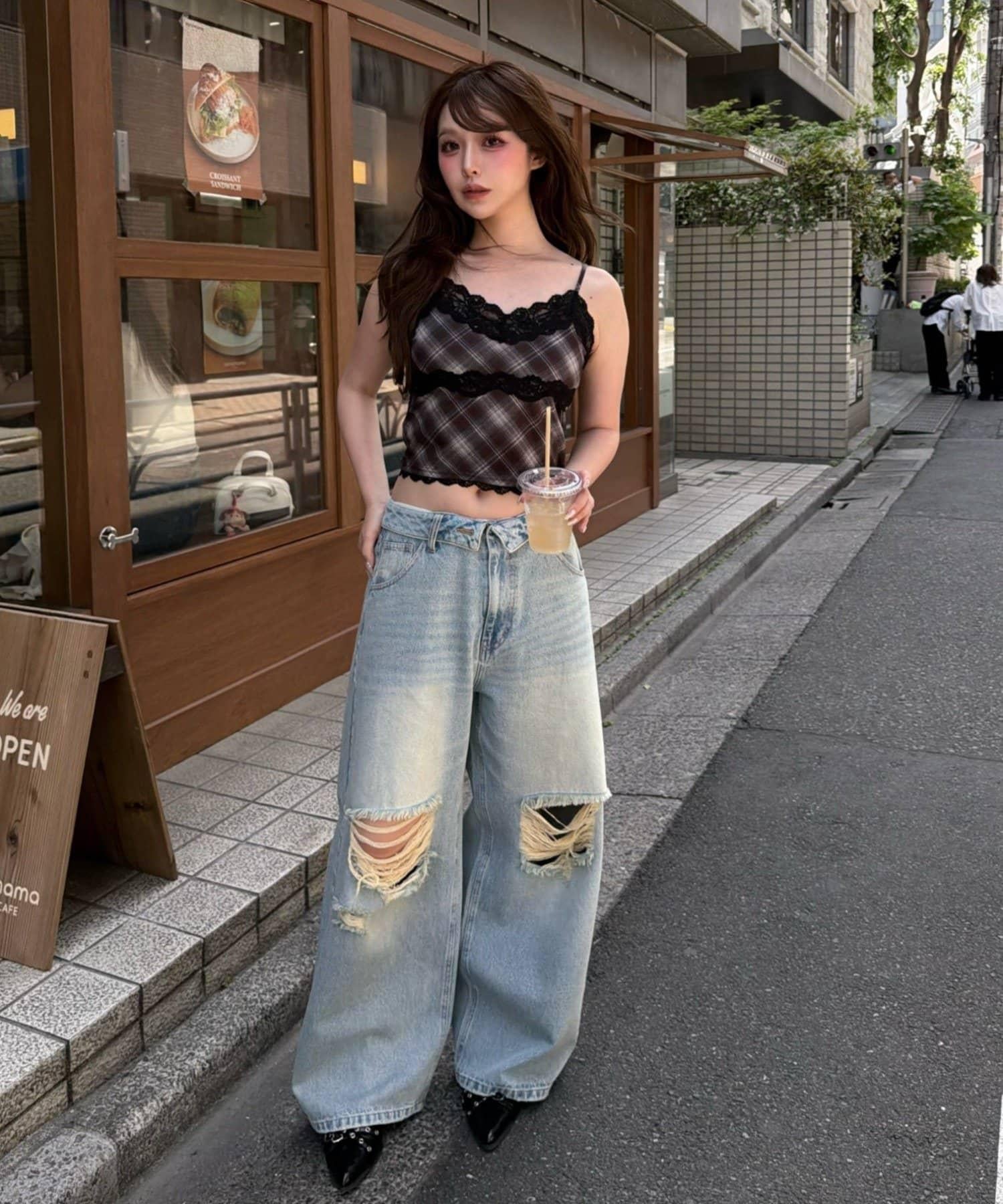 170712430