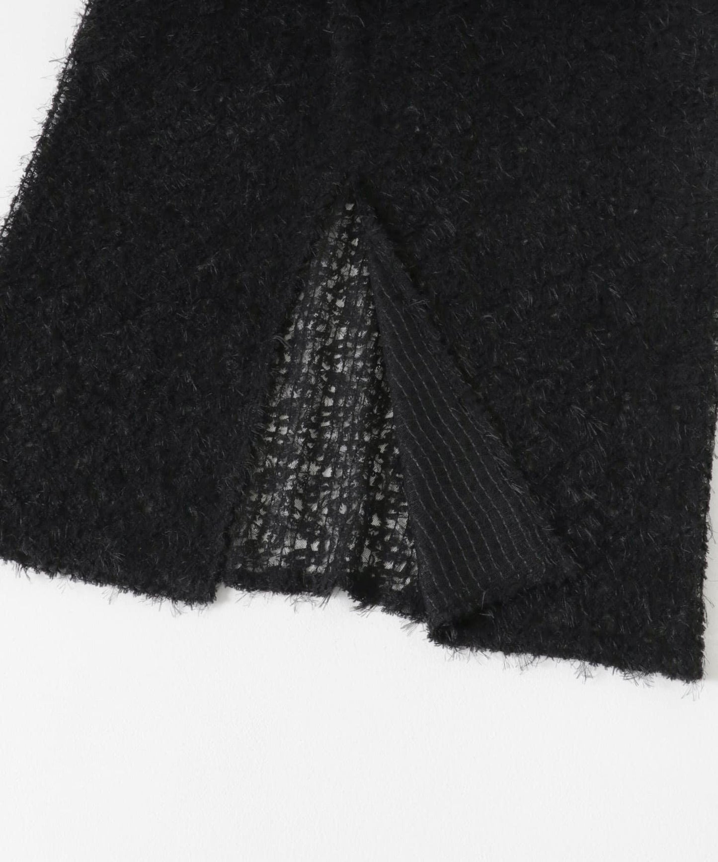 166137979