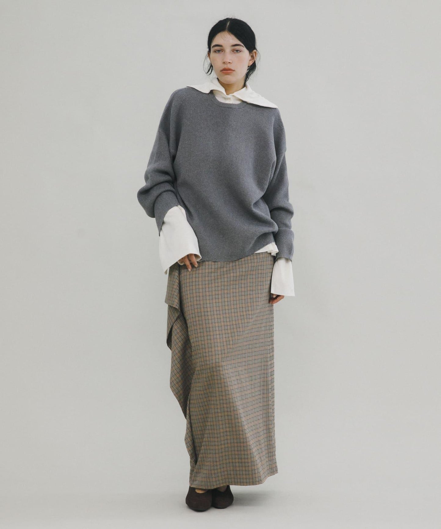172834385