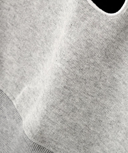 172973805