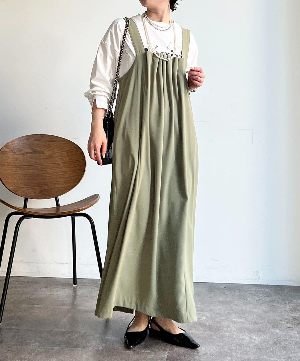 169447190