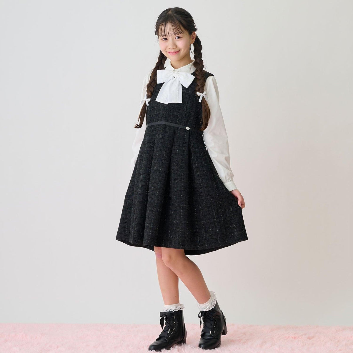 174021330
