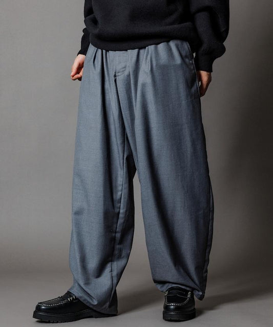 Wide Silhouette Barrel Leg Slacks Pants [Limited Distribution]