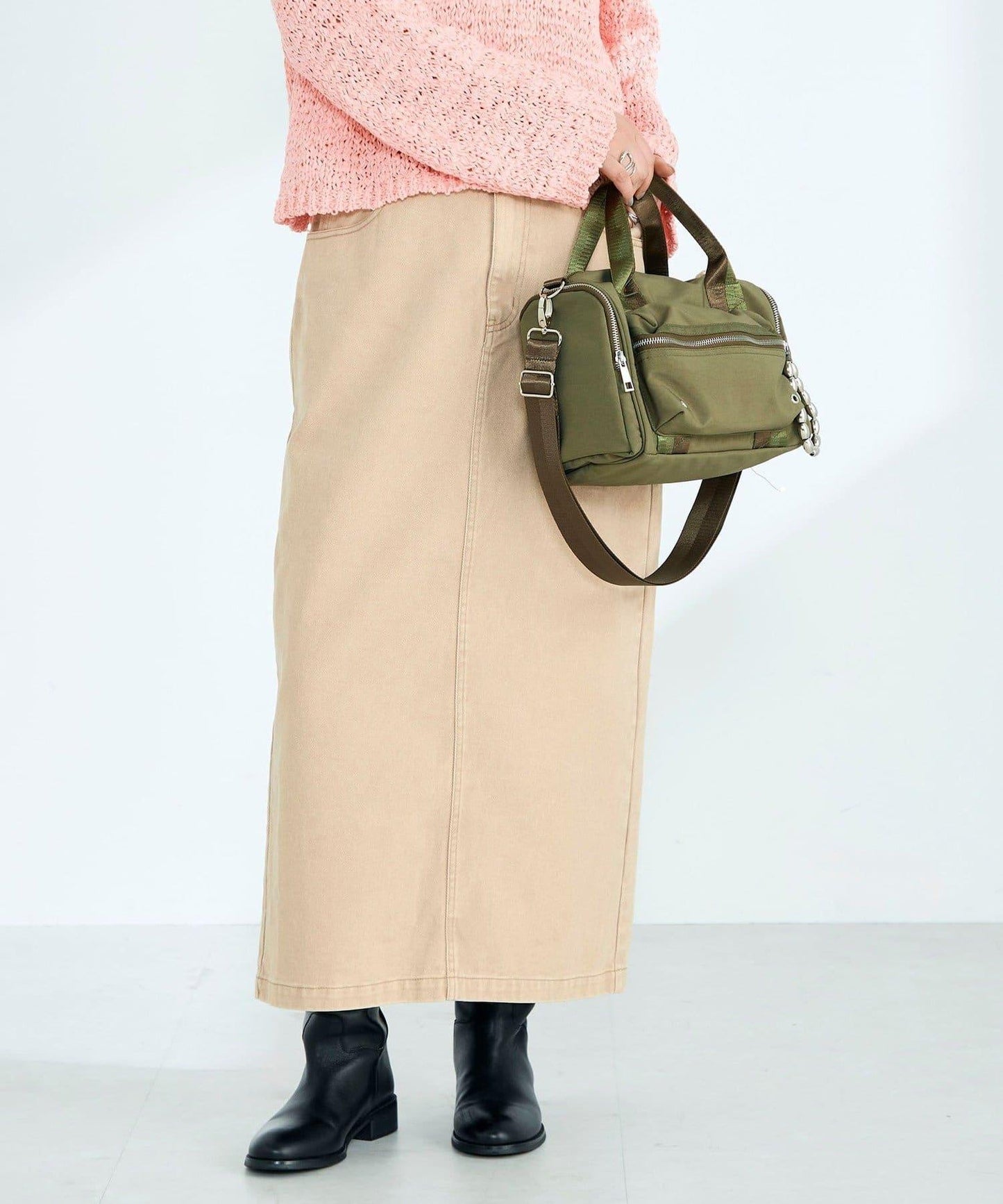 168828438