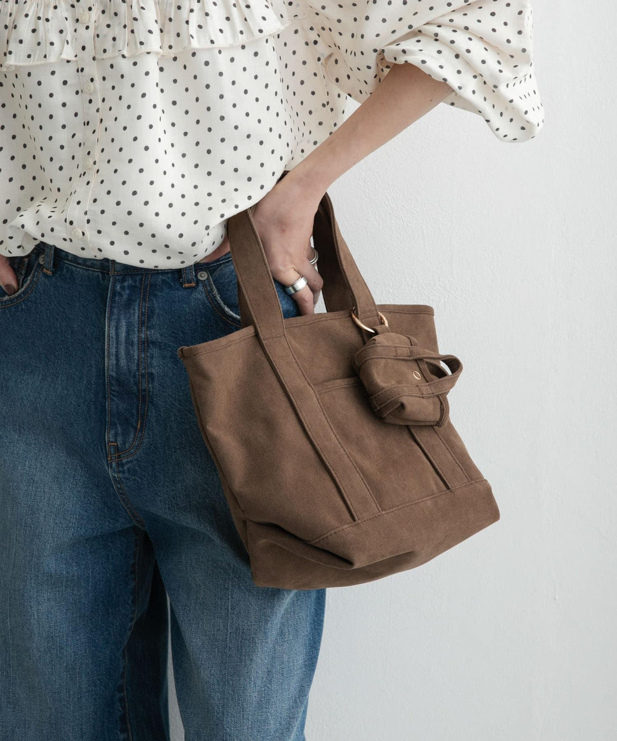 173782938