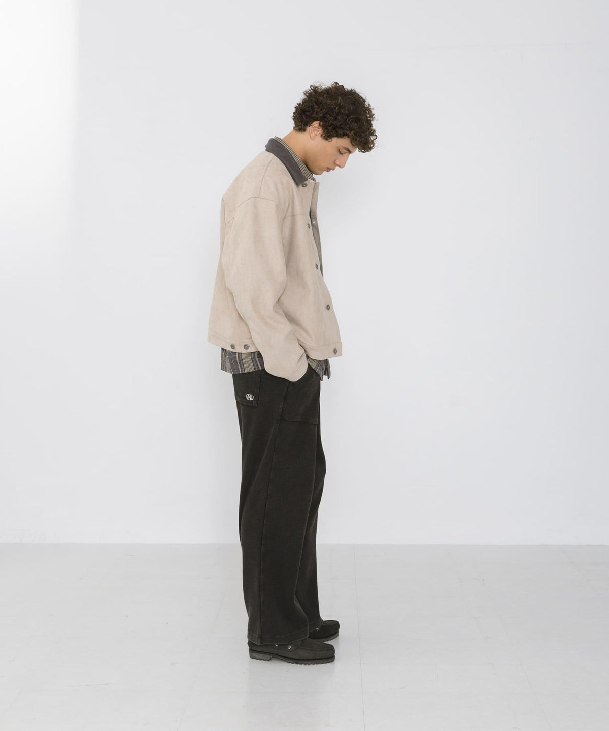 173303880