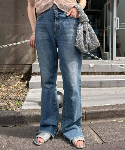 147626818