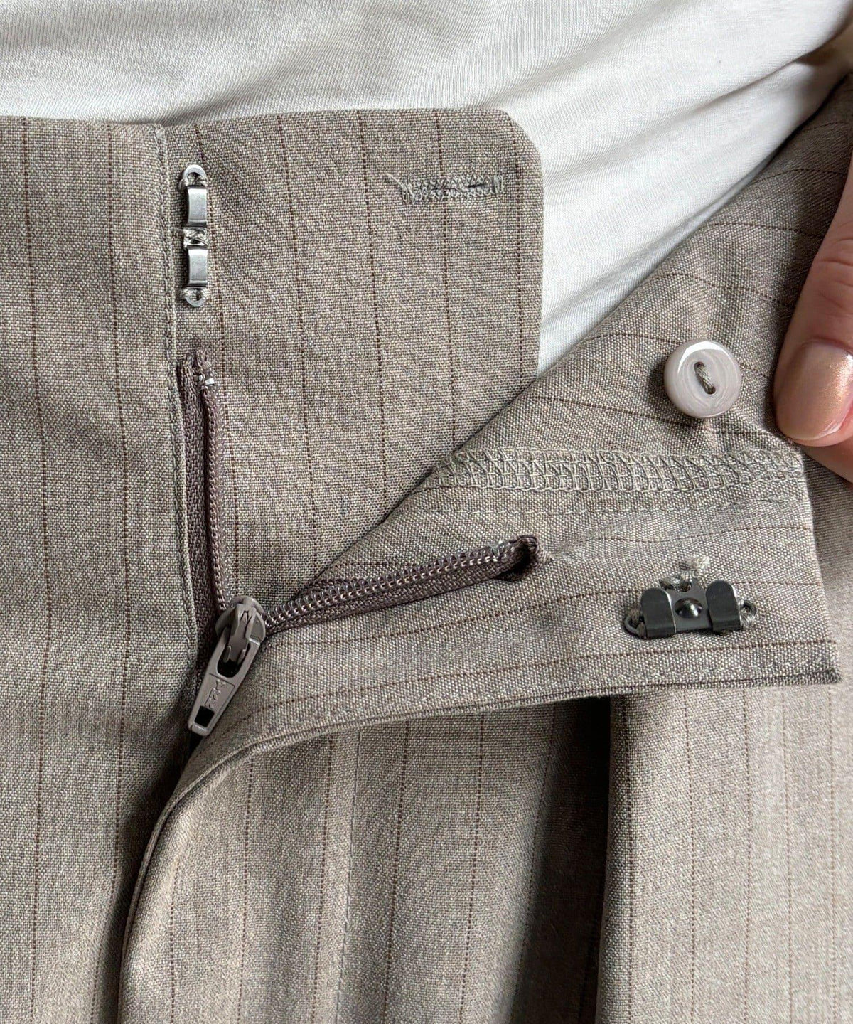 173659463