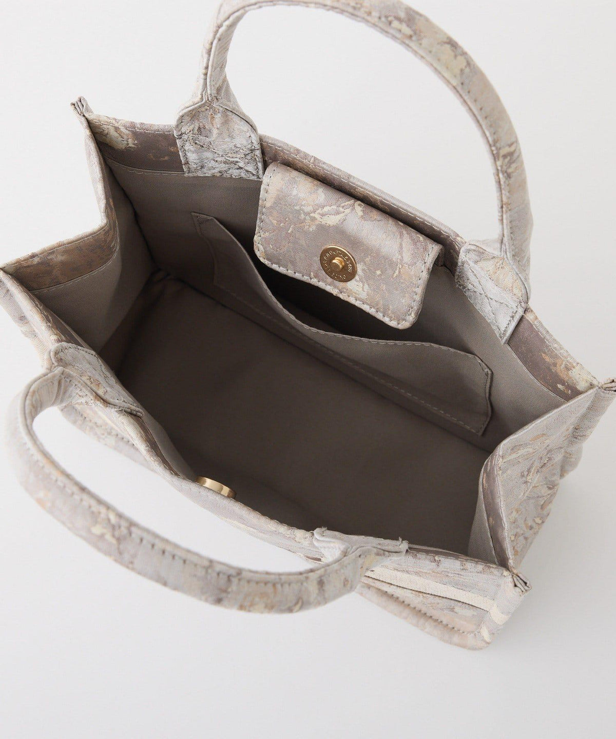 173528028