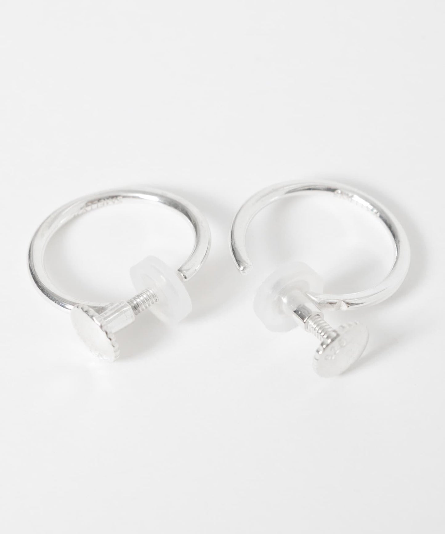 166084562