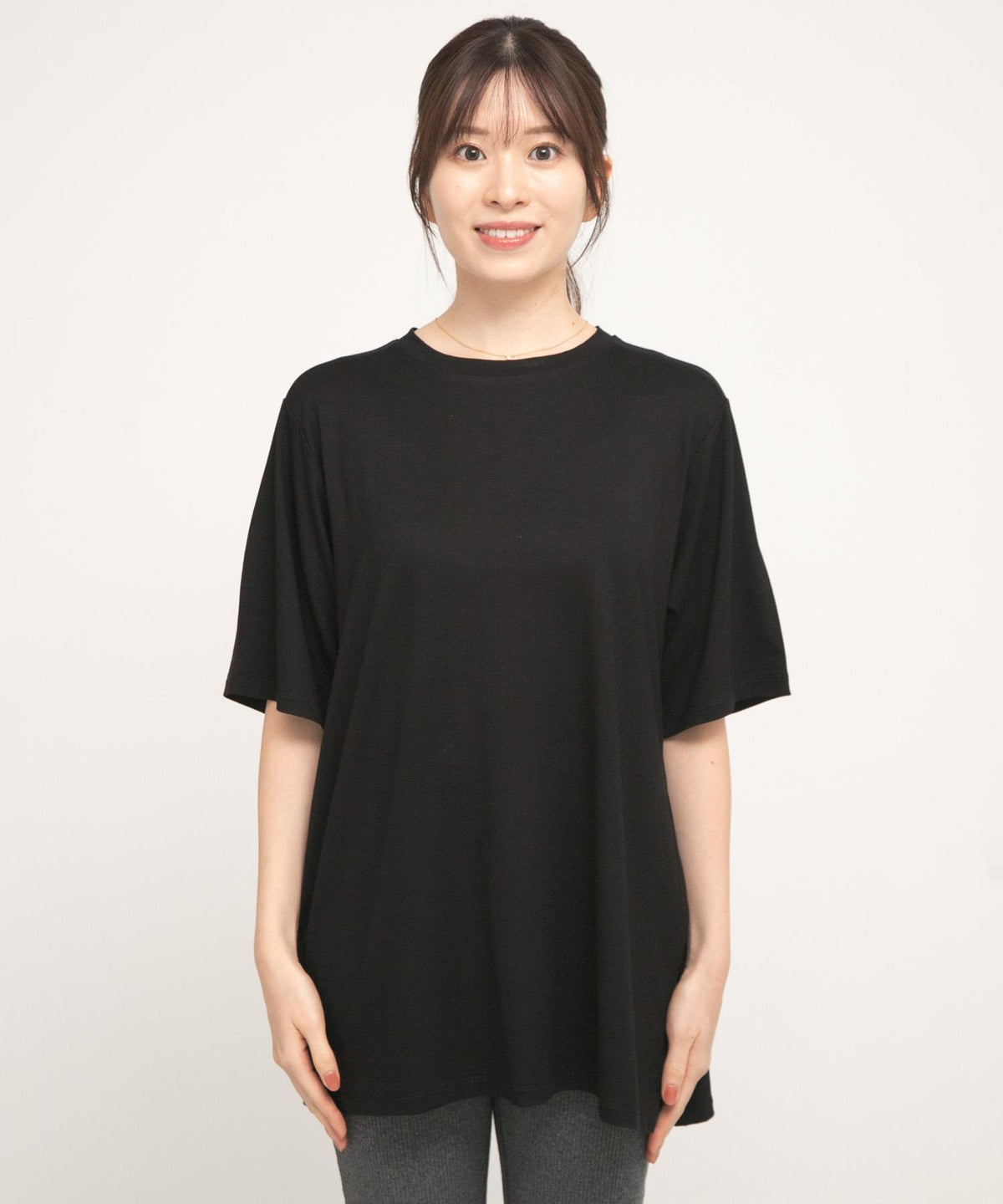 166872725