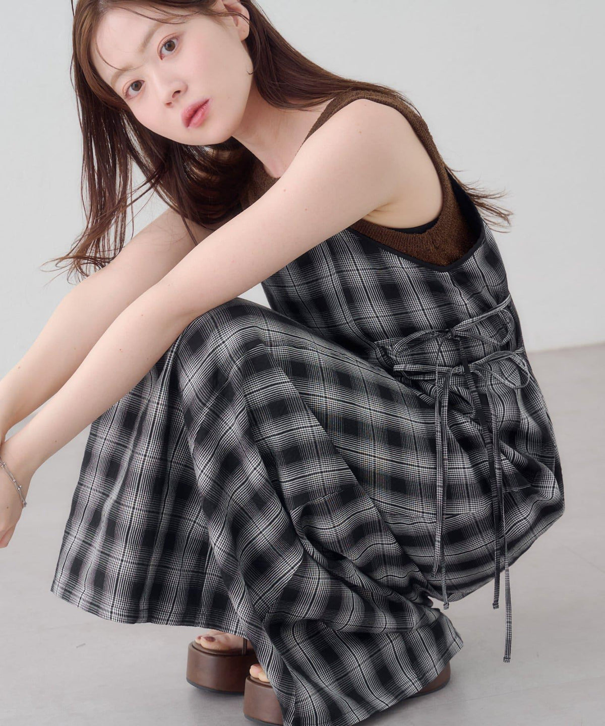 170552317