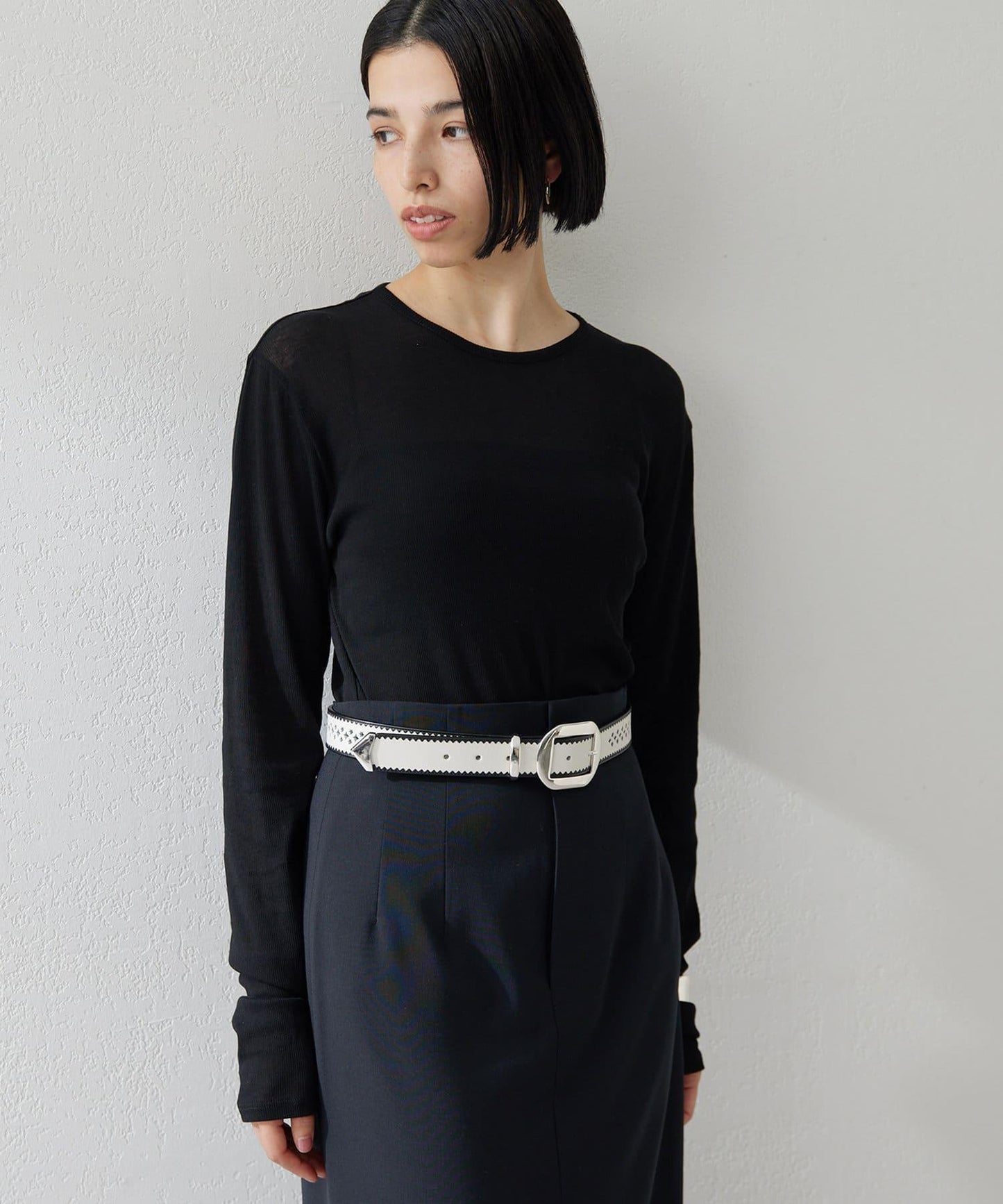 156910700