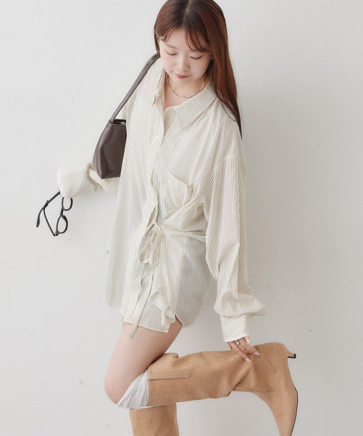 173592136