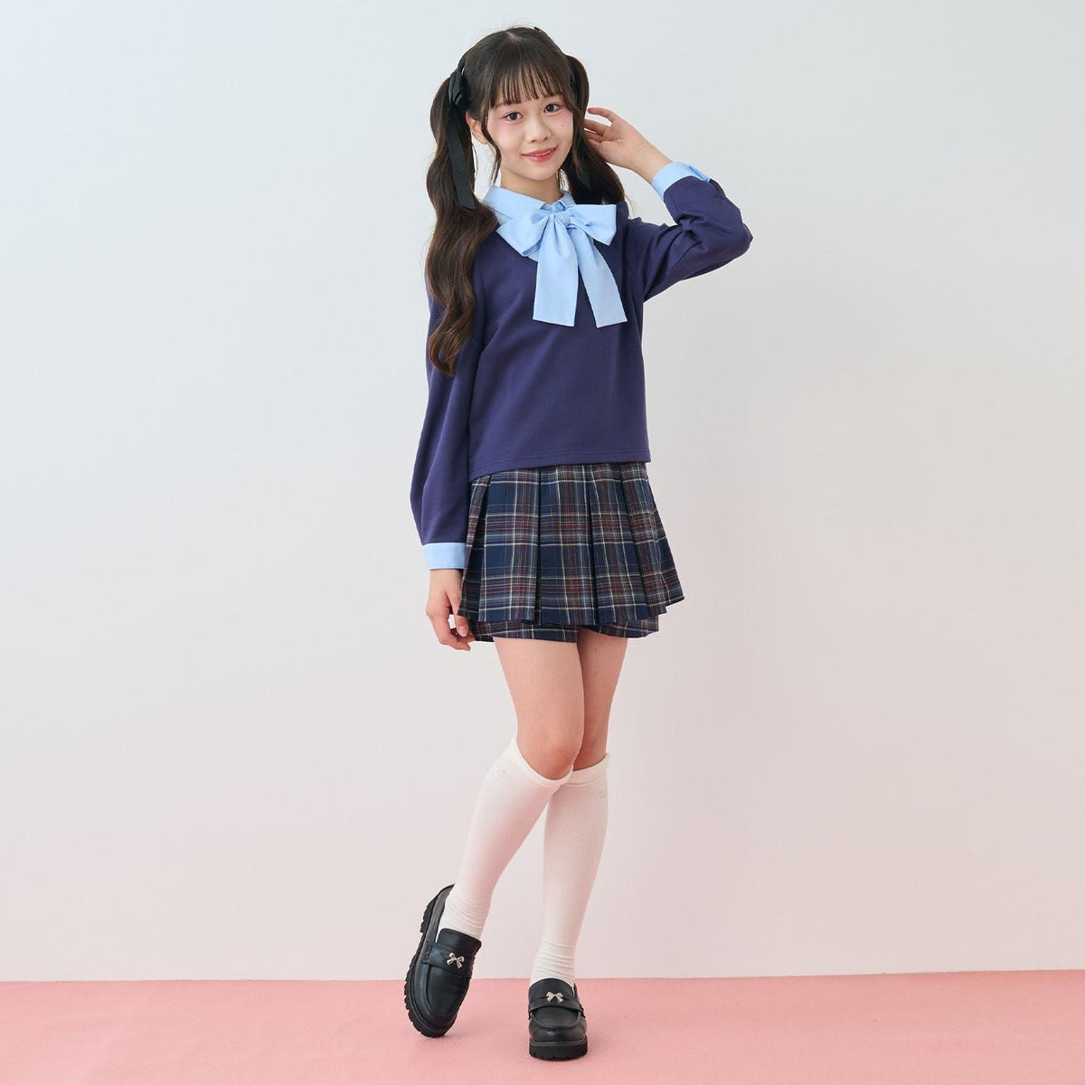 173050918