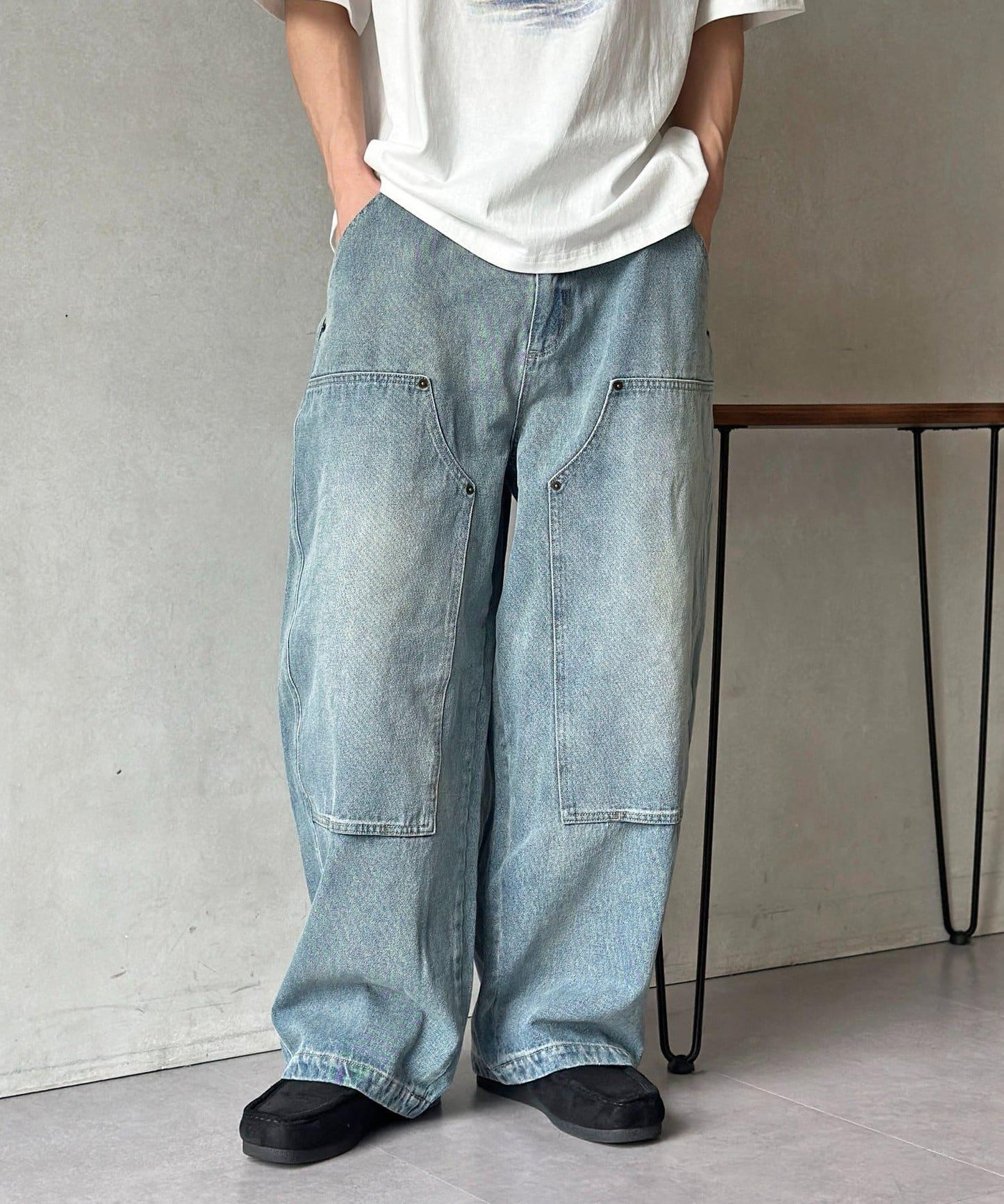 170049809