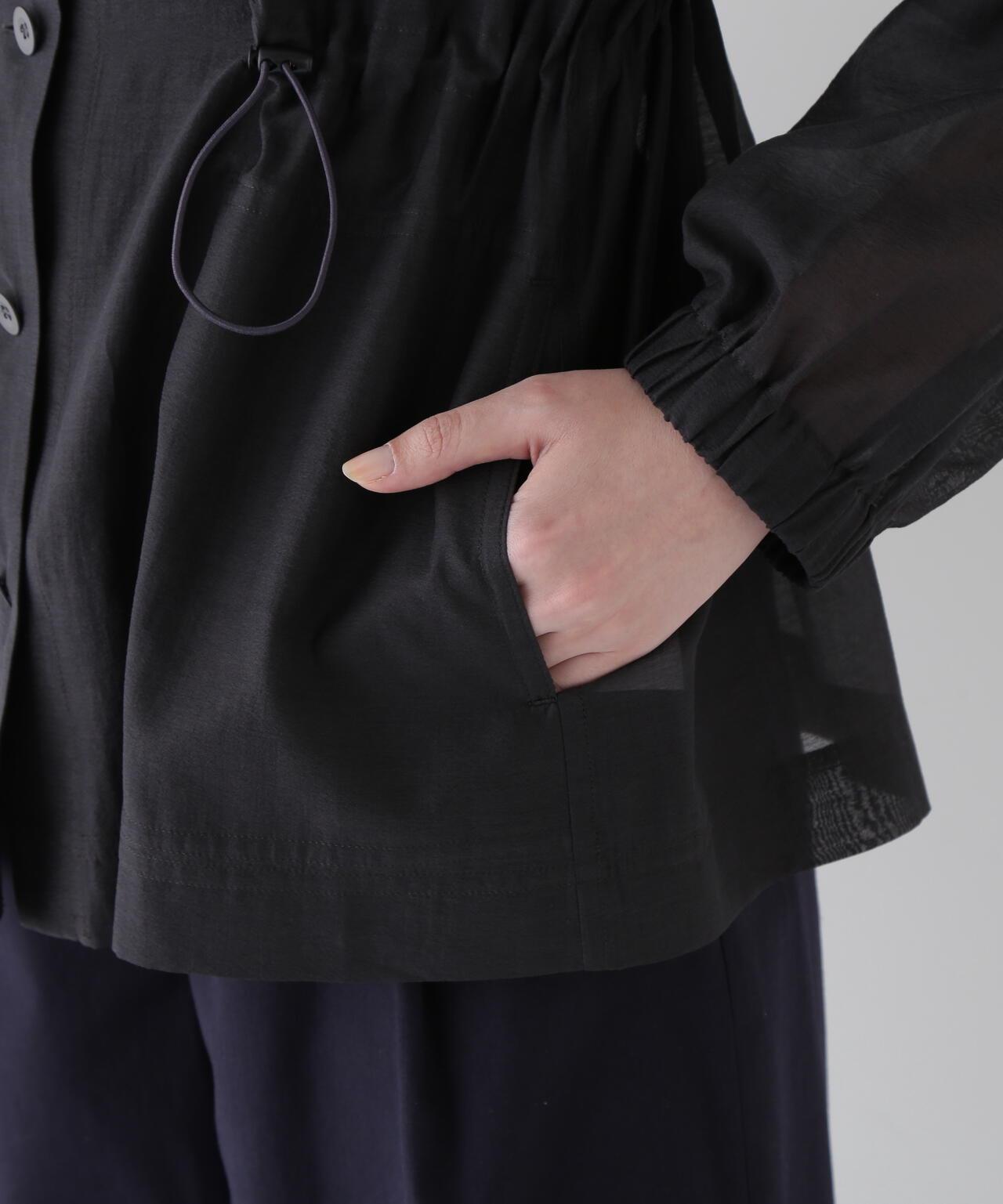 156832944