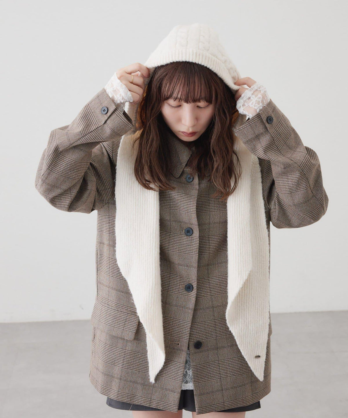 173526680