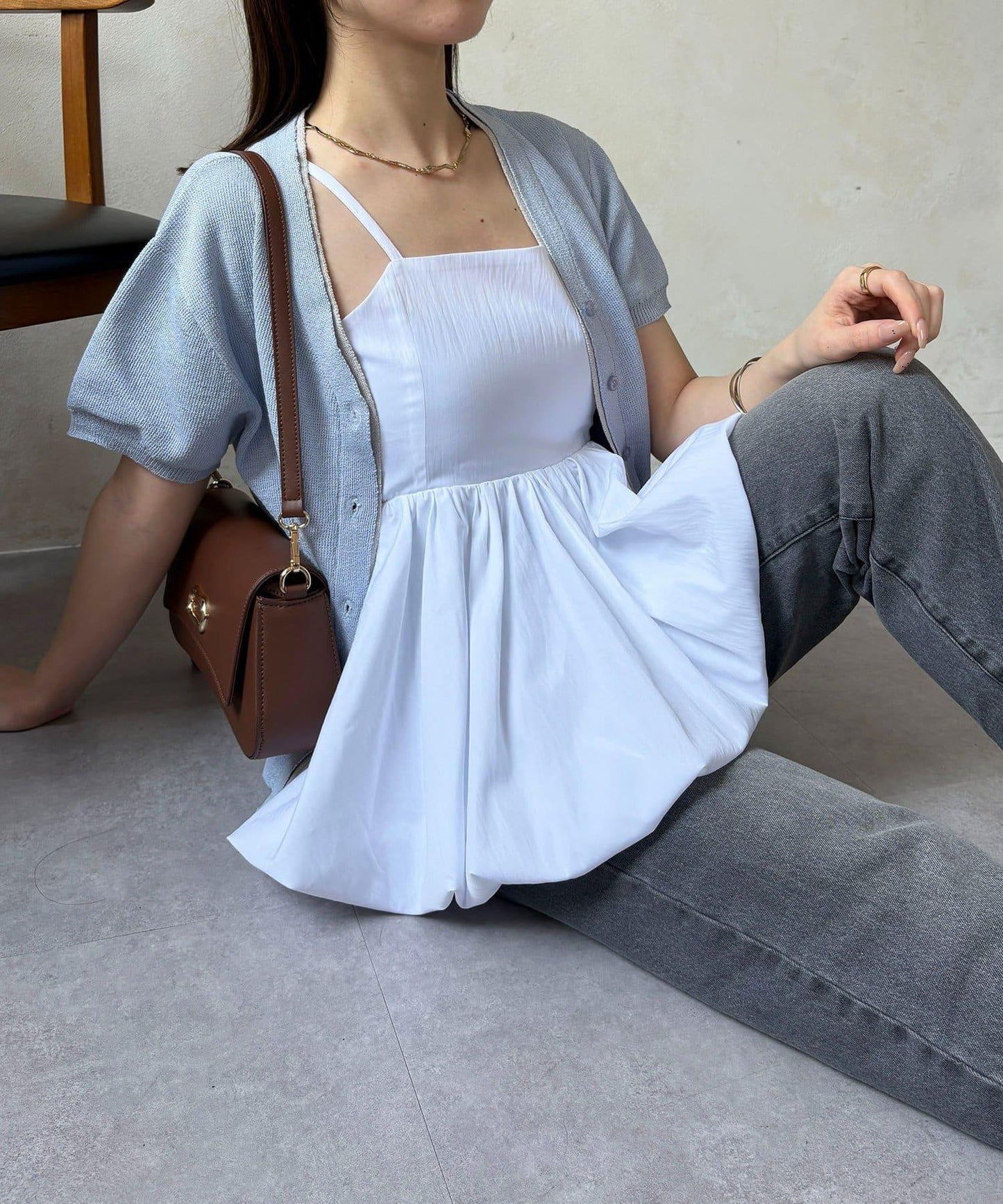 169687054
