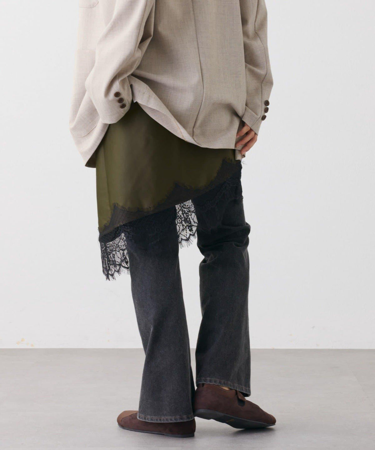 172353390