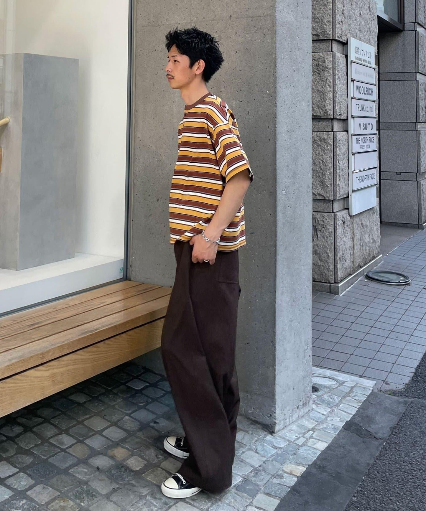 170552000