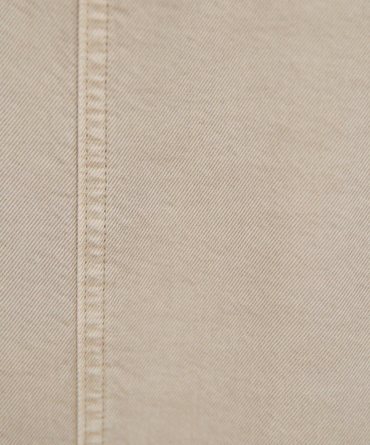 162637841